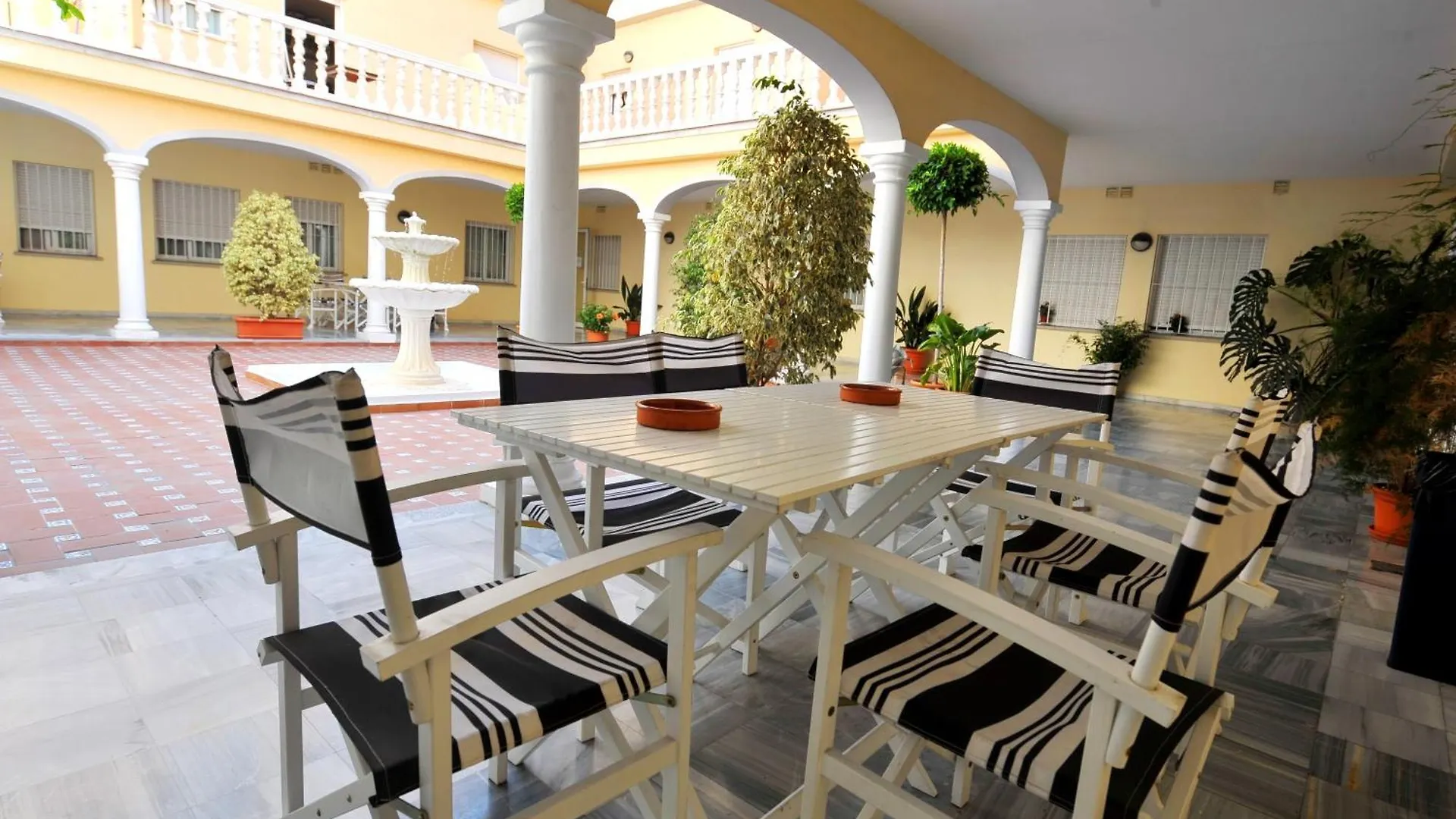 Micampus Malaga Student Residence スペイン